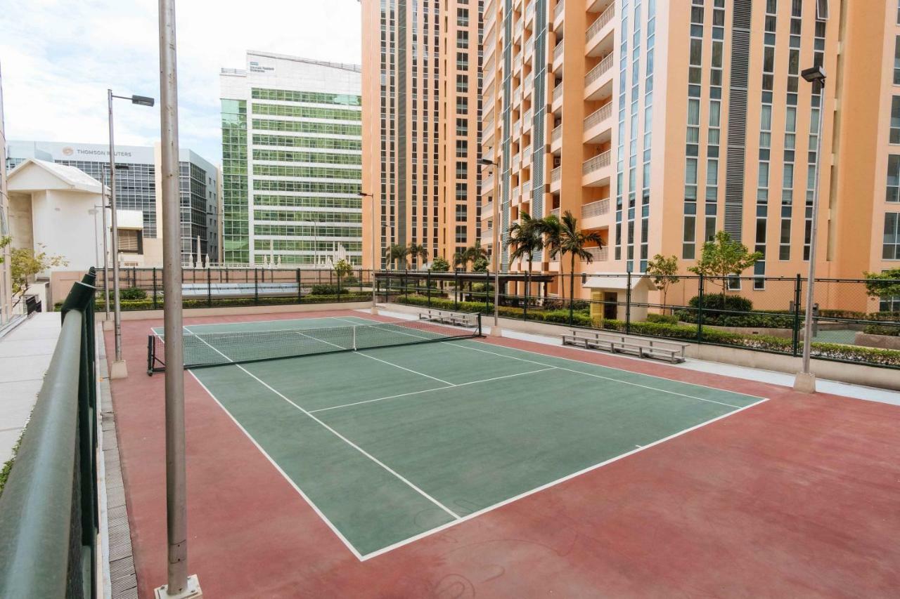 Reddoorz Premium @ Venice Luxury Bgc 2 Makati City Екстер'єр фото