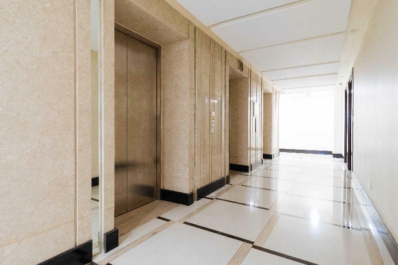 Reddoorz Premium @ Venice Luxury Bgc 2 Makati City Екстер'єр фото