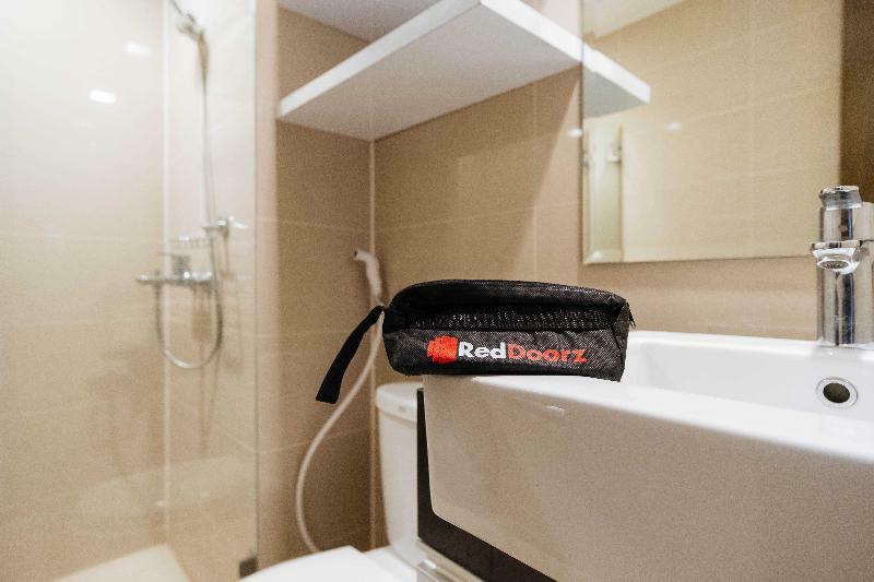 Reddoorz Premium @ Venice Luxury Bgc 2 Makati City Екстер'єр фото